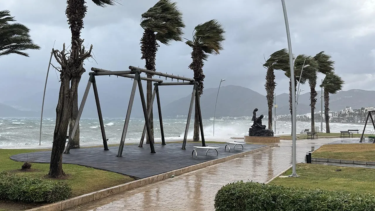 Meteoroloji Akdeniz için uyardı! Kuvvetli fırtına geliyor