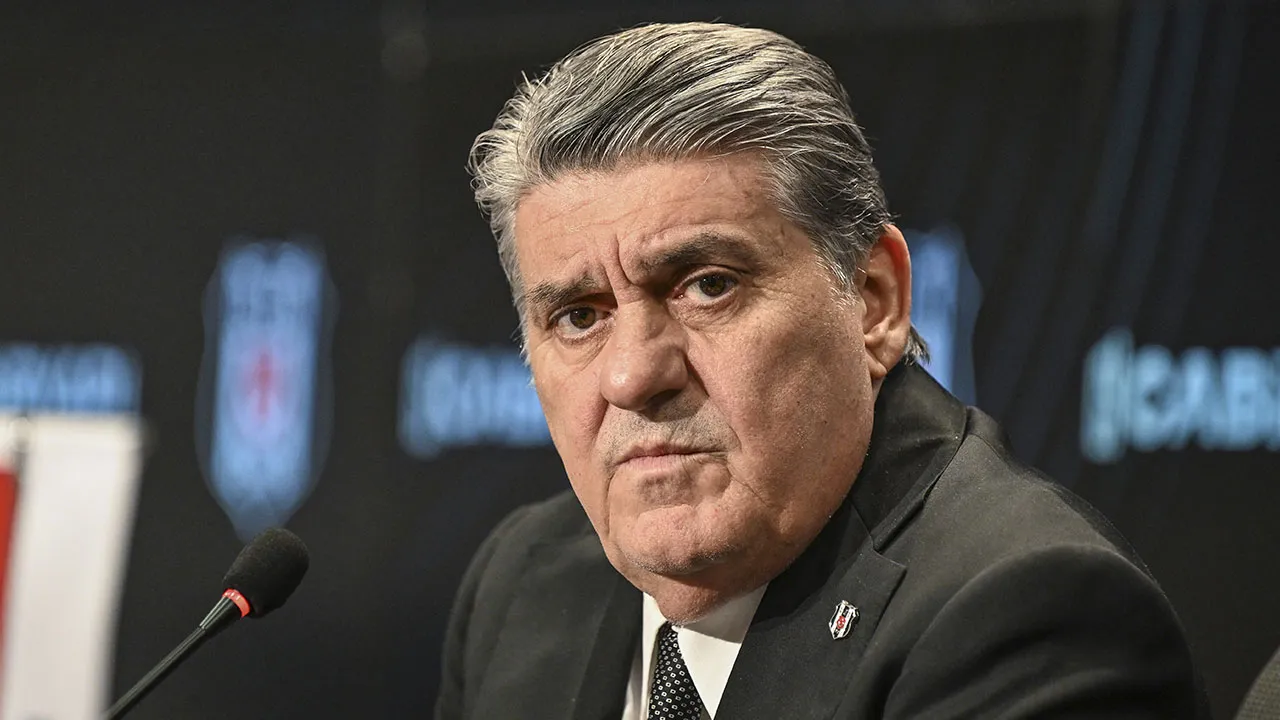 Serdal Adalı'dan derbide dikkat çeken hareket