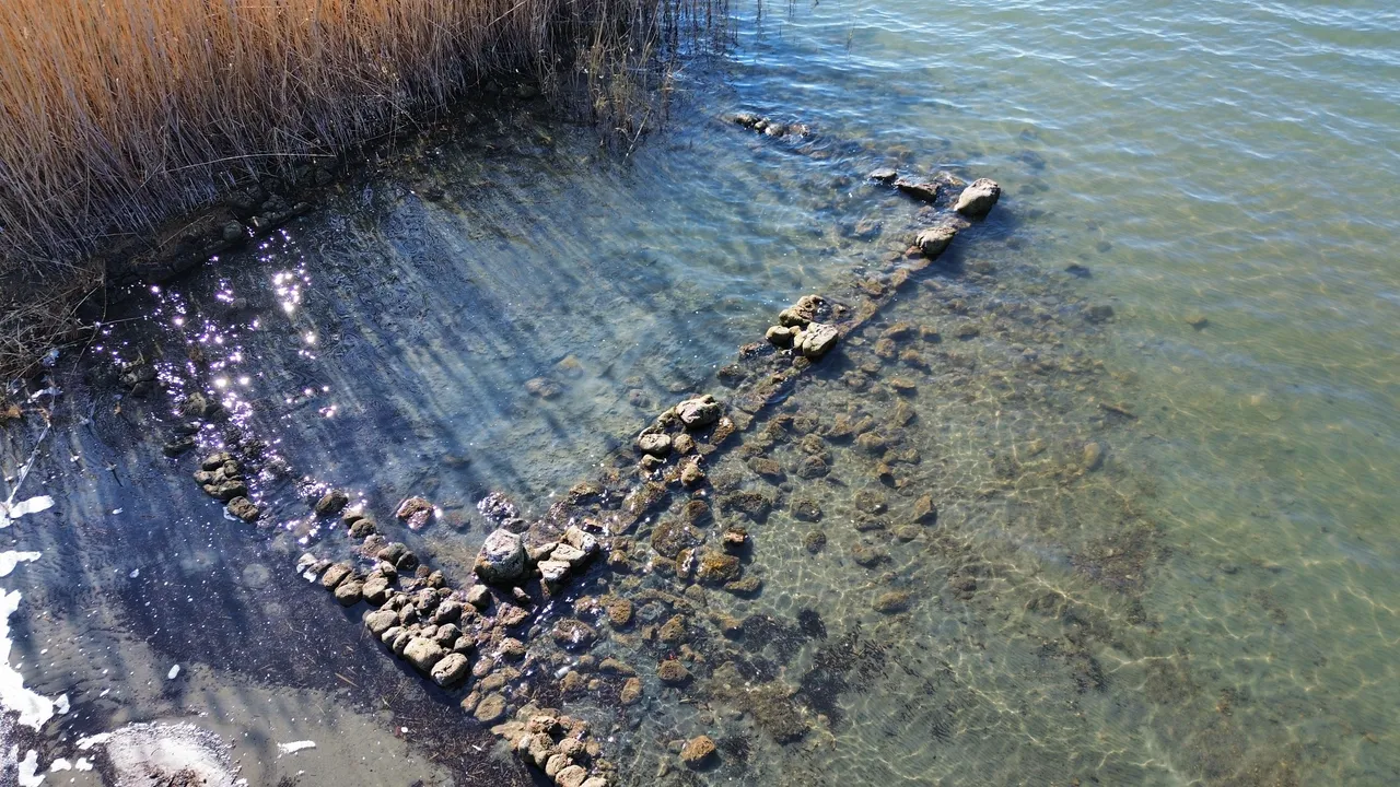 Sular çekildi, tarih belirdi: İznik Gölü’nde antik yapı görüntülendi