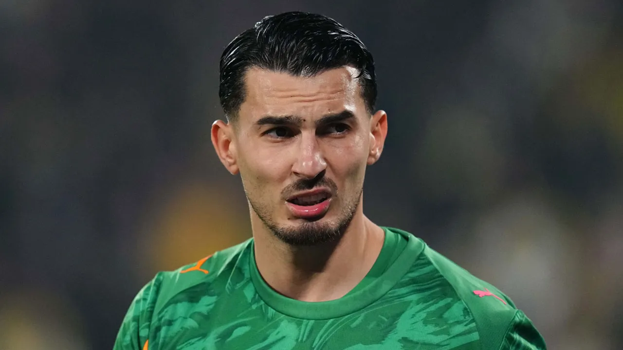 Uğurcan Çakır derbiye damgasını vurdu