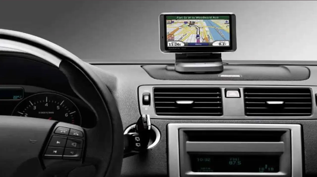 Arabada multimedya yasak mı, ses sistemi cezası ertelendi mi? CarPlay ve Android Auto için son durum!