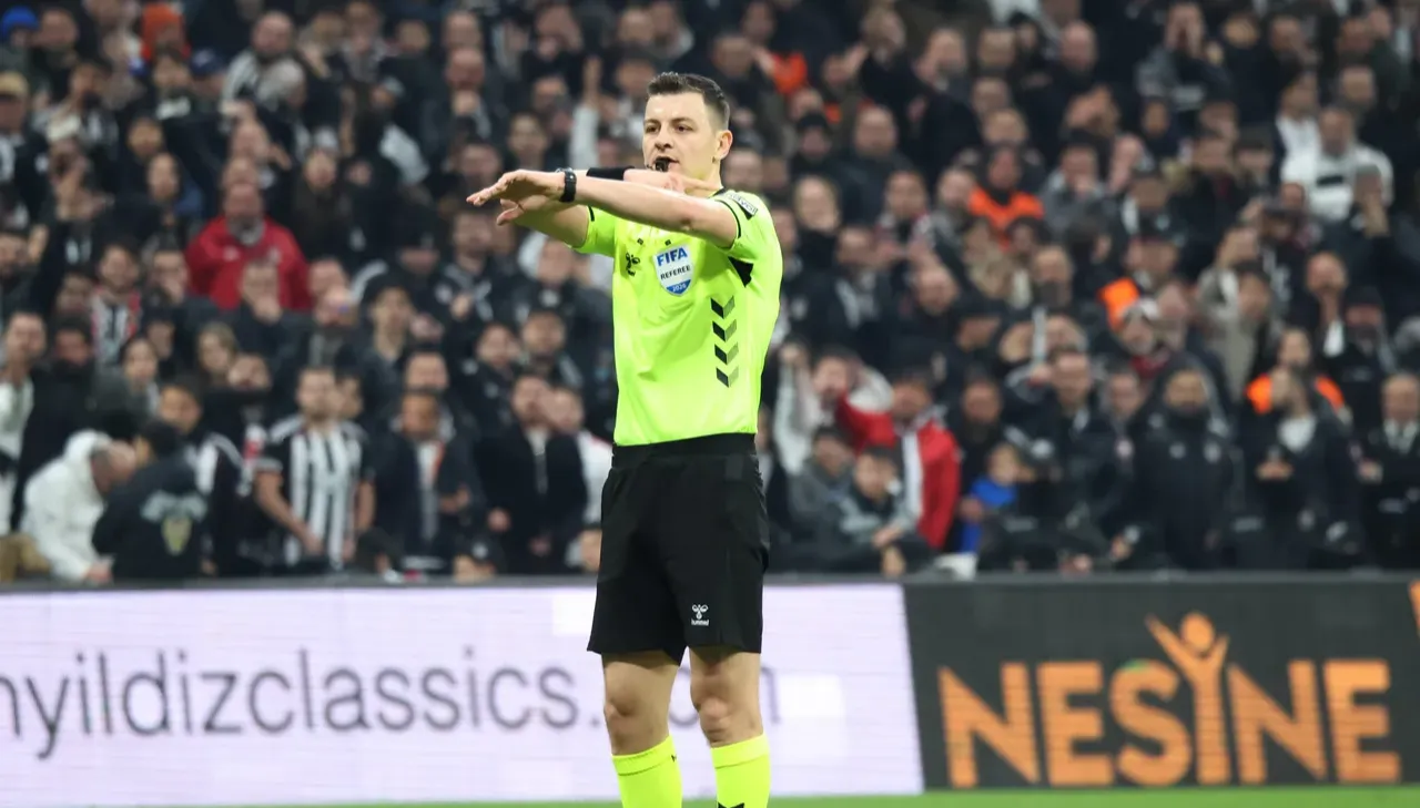 Beşiktaş-Galatasaray derbisi yurtdışında manşet: Utanç verici