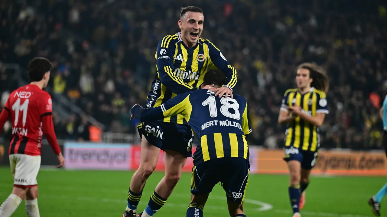 Fenerbahçe-Samsunspor maçında kimler eksik, kimler cezalı? Domenico Tedesconun son durumu netleşti!