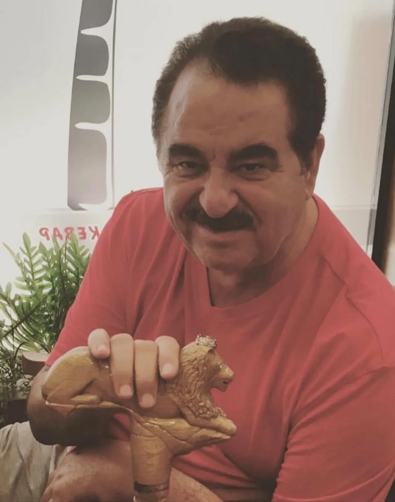 İbrahim Tatlıses'e oğlundan şoke eden suçlama! "14 yaşında silahı belime koydu..."