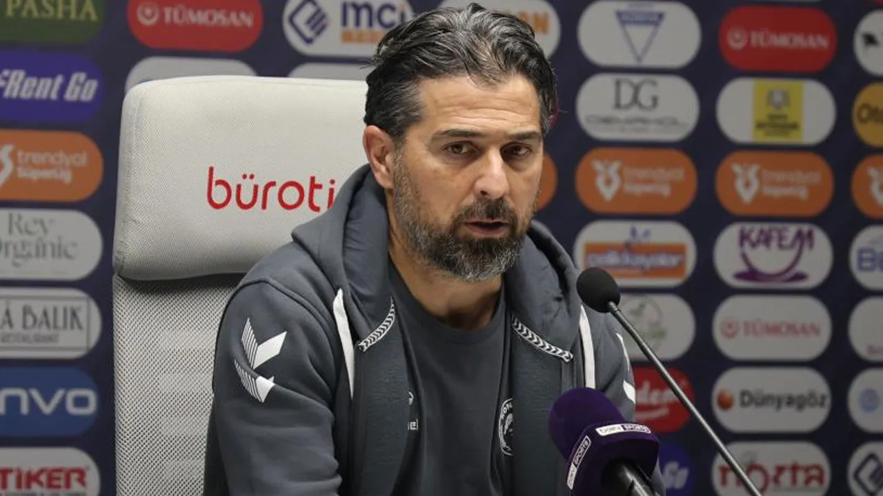 İlhan Palut'tan hakem tepkisi: Haddini aştı, iyi niyetli değildi