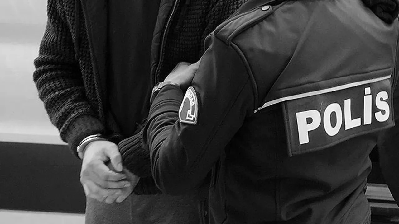 Kadıköy'de polis merkezinde 'gözaltında darp' iddiası: 2 başmüfettiş görevlendirildi