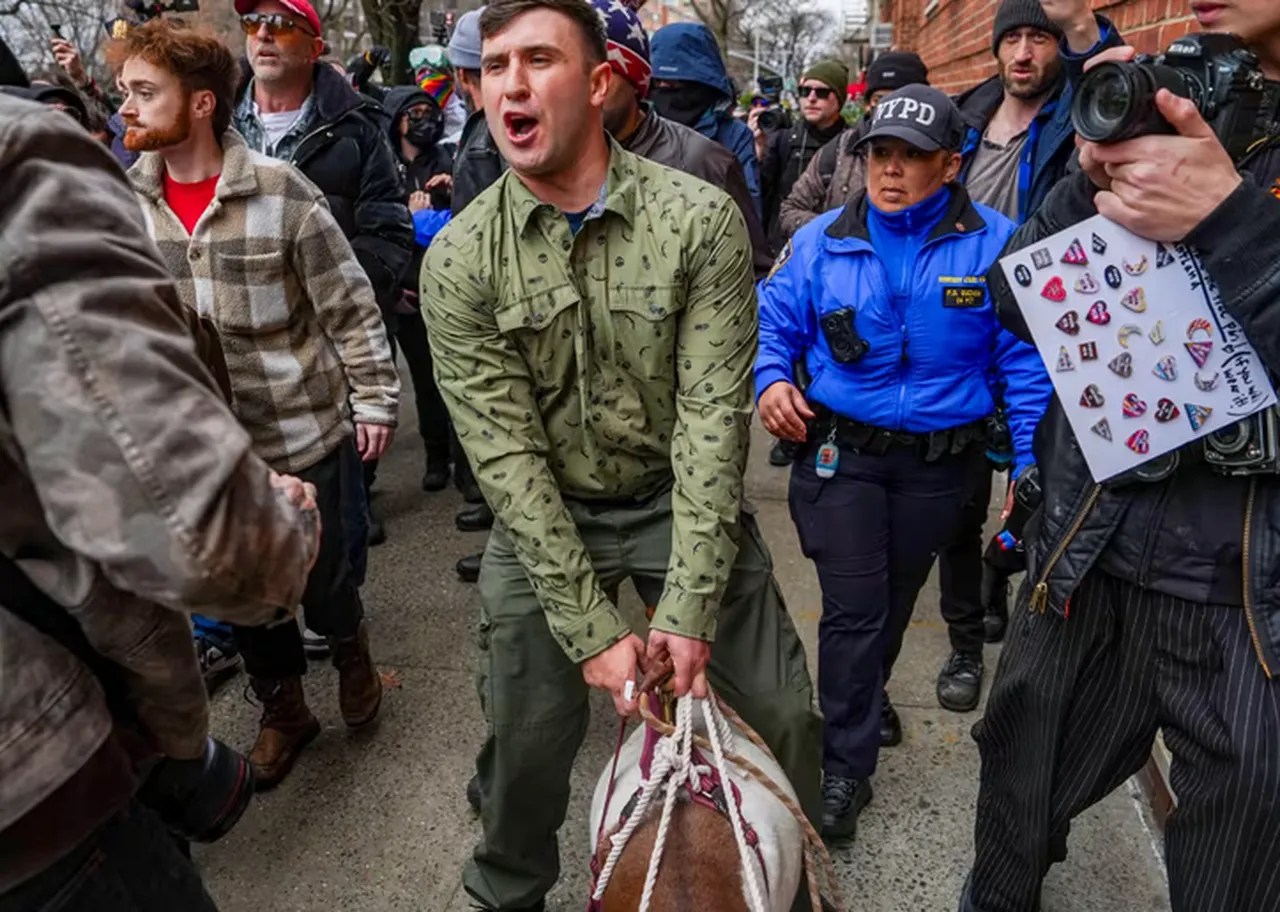 Türkiye'ye gelmesi bekleniyordu! New York’un ilk Müslüman Belediye Başkanı Zohran Mamdani ölümden döndü