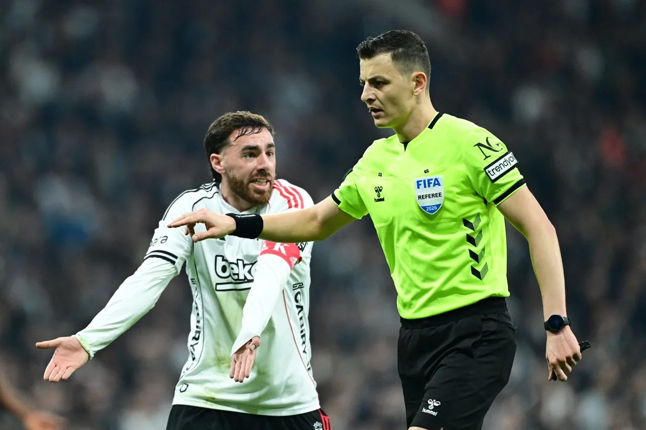 Usta kalemler, dev derbiyi yorumladı: Hakemin Osimheni atacak gücü yok