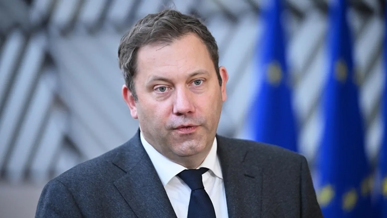 Almanya'dan dünya enerji piyasasına uyarı: Kâr hırsı kabul edilemez