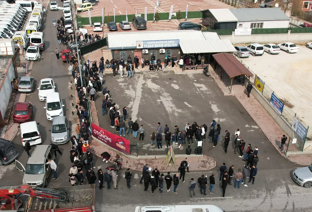 APP plaka yasağı piyasayı karıştırdı! Yasak sanılan aksesuarın satışları durdu