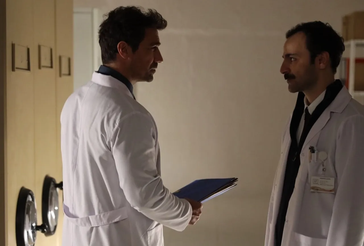 Doktor Başka Hayatta dizisi oyuncuları kimler? (Kadro ve karakterler)