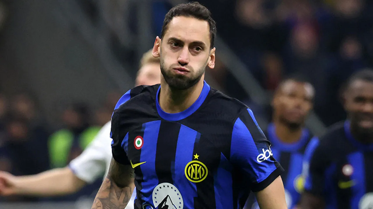 Hakan Çalhanoğlu'ndan kötü haber