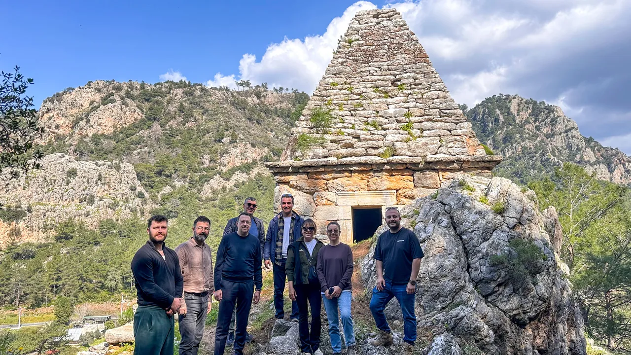 Marmaris'teki 2 bin yıllık piramit mezar koruma altına alınıyor
