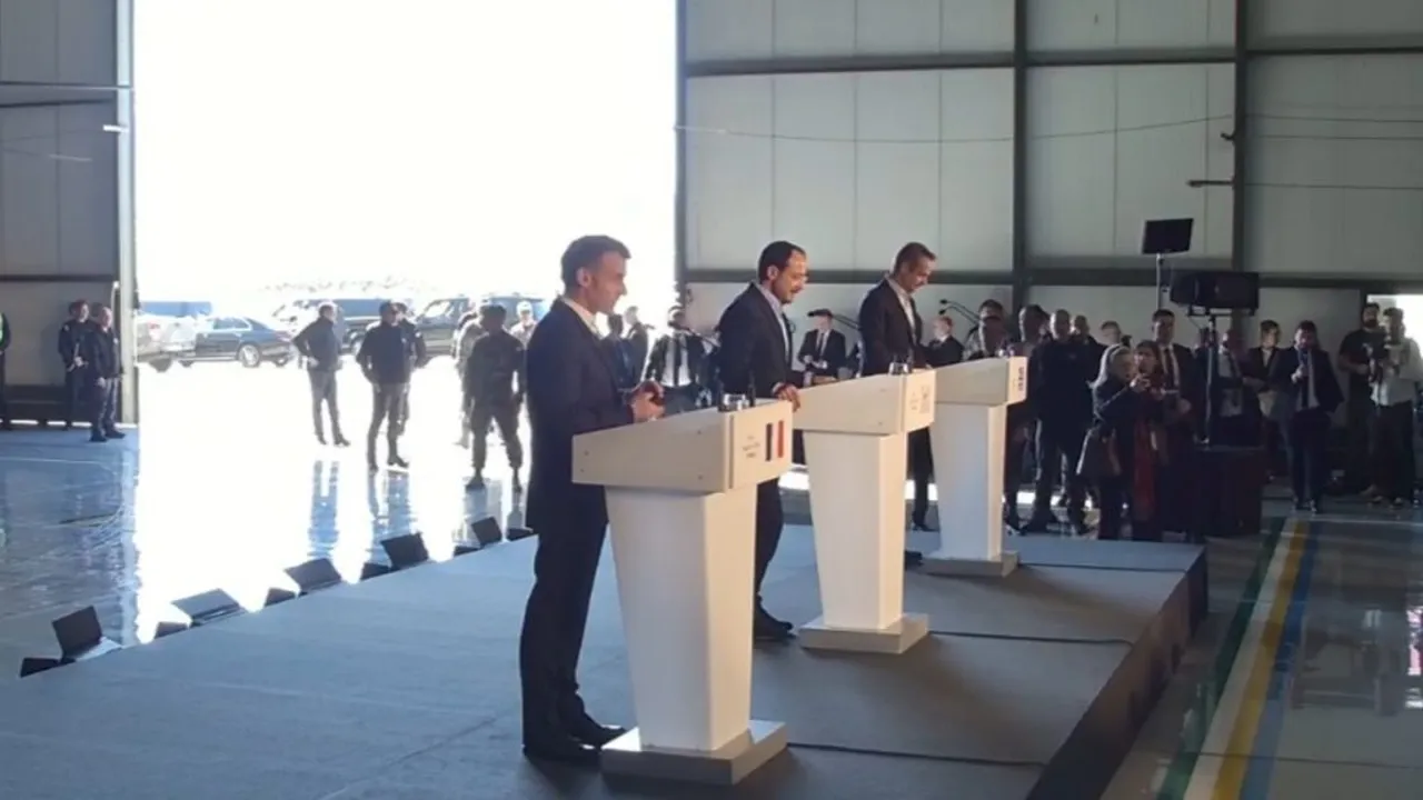 Mavi Vatan'da 'Nükleer şemsiye tiyatrosu'! Macron, Rumların gönüllü savunuculuğuna soyundu