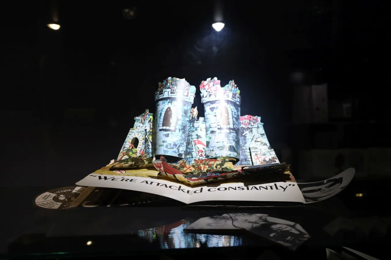   Milimetrik miras! Her sayfası ipek, görenler inanamıyor 