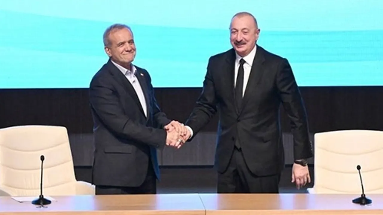 Pezeşkiyan ve Aliyev telefonda görüştü