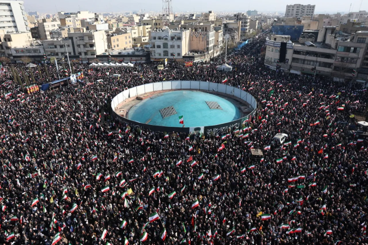 Tahran’da on binler toplandı: Yeni lider Mücteba Hamaney için 'Biat Mitingi'