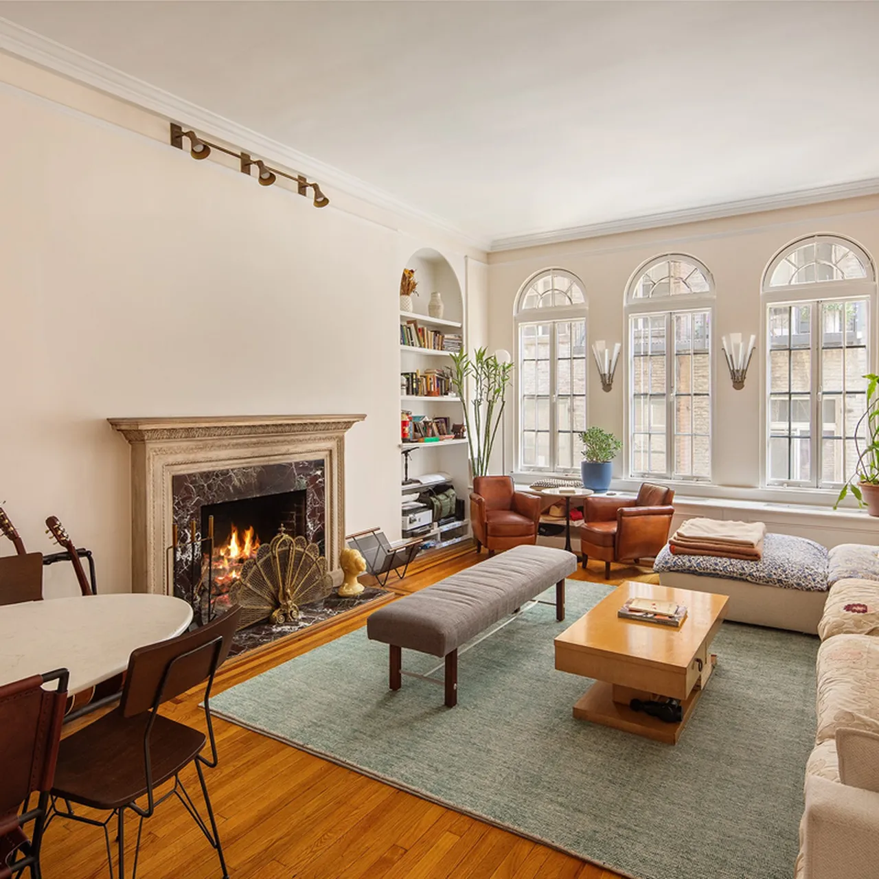 Ünlü oyuncu dairesini 70 milyona sattı! İçinde tek yatak odası ve banyosu var