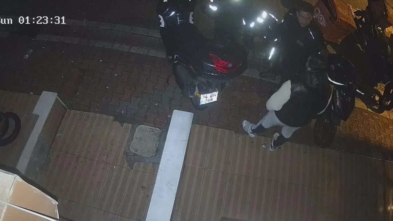 14 yaşındaki çocuğa tekme tokat saldırı! Kuryeler yapmadığını bırakmadı