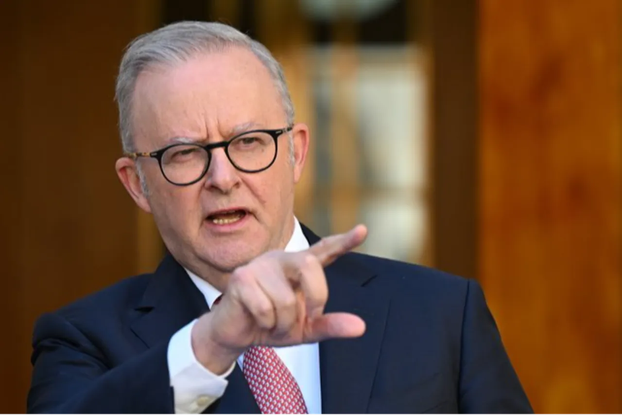 Başbakan Albanese ulusa sesleniş konuşmasında seferberlik ilan etti! 