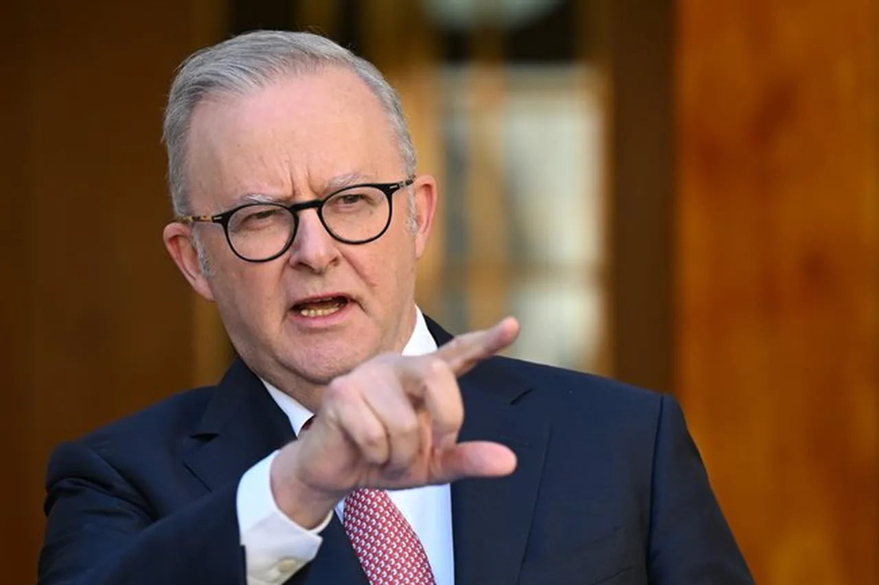 Başbakan Albanese ulusa sesleniş konuşmasında seferberlik ilan etti! "Yakıt-ikmal hatlarımız kilitlendi"