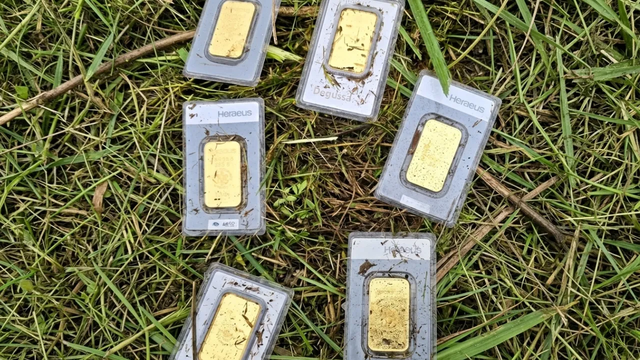 Boş araziden servet fışkırdı! Belediye çalışanı külçe külçe altın buldu: Sahibi çıkmazsa halk paylaşacak