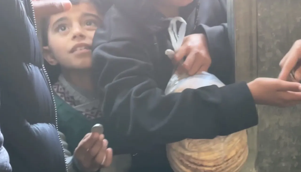 Cebinde 3 şekel bozukluğu olmayan aç kalıyor... Gazze'de 'bozuk para' barikatı