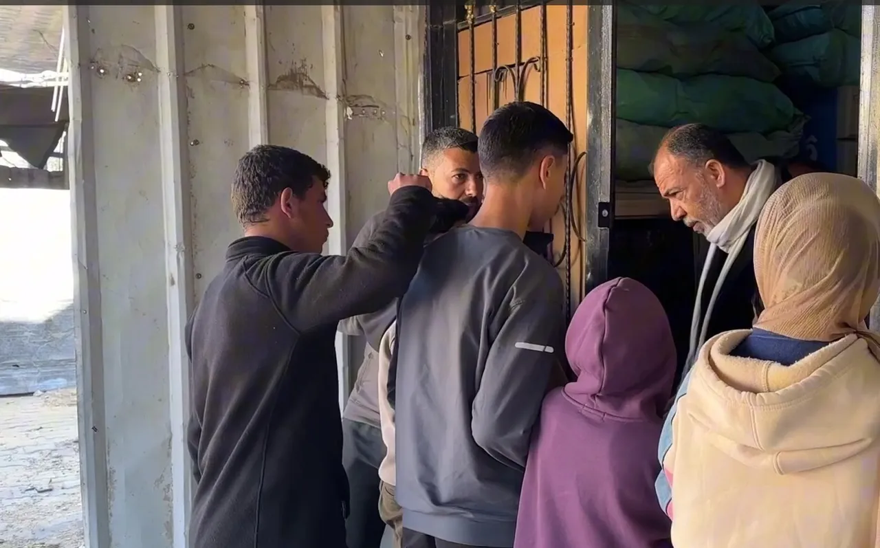 Cebinde 3 şekel bozukluğu olmayan aç kalıyor... Gazze'de 'bozuk para' barikatı