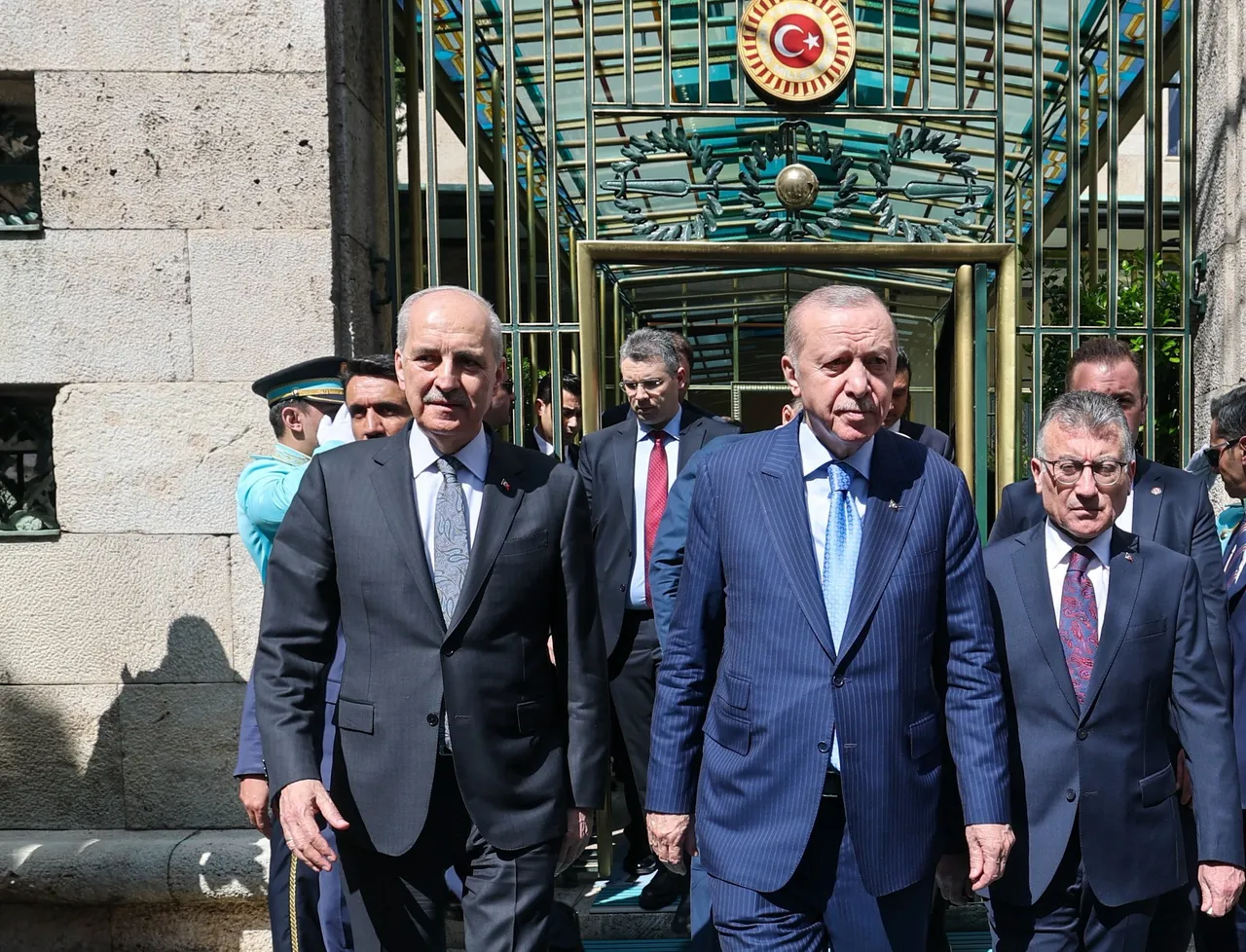 Cumhurbaşkanı Erdoğan, Meclis Başkanı Kurtulmuş ile görüştü