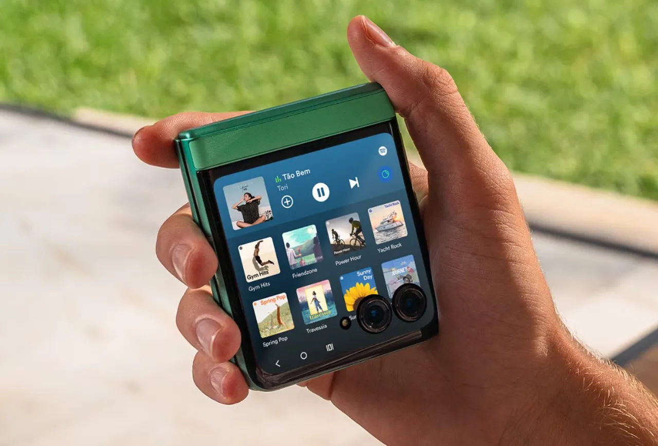 Edge 70 ve Razr 60 ön siparişe açıldı! Motorola iki modelle Türkiye döndü