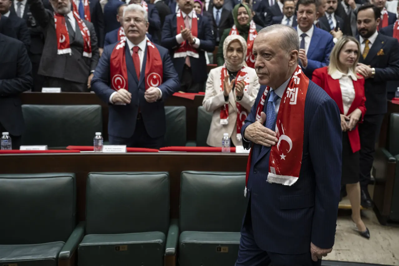 Erdoğan, isim vermeden Özele yüklendi: Yüzü dahi kızarmıyor