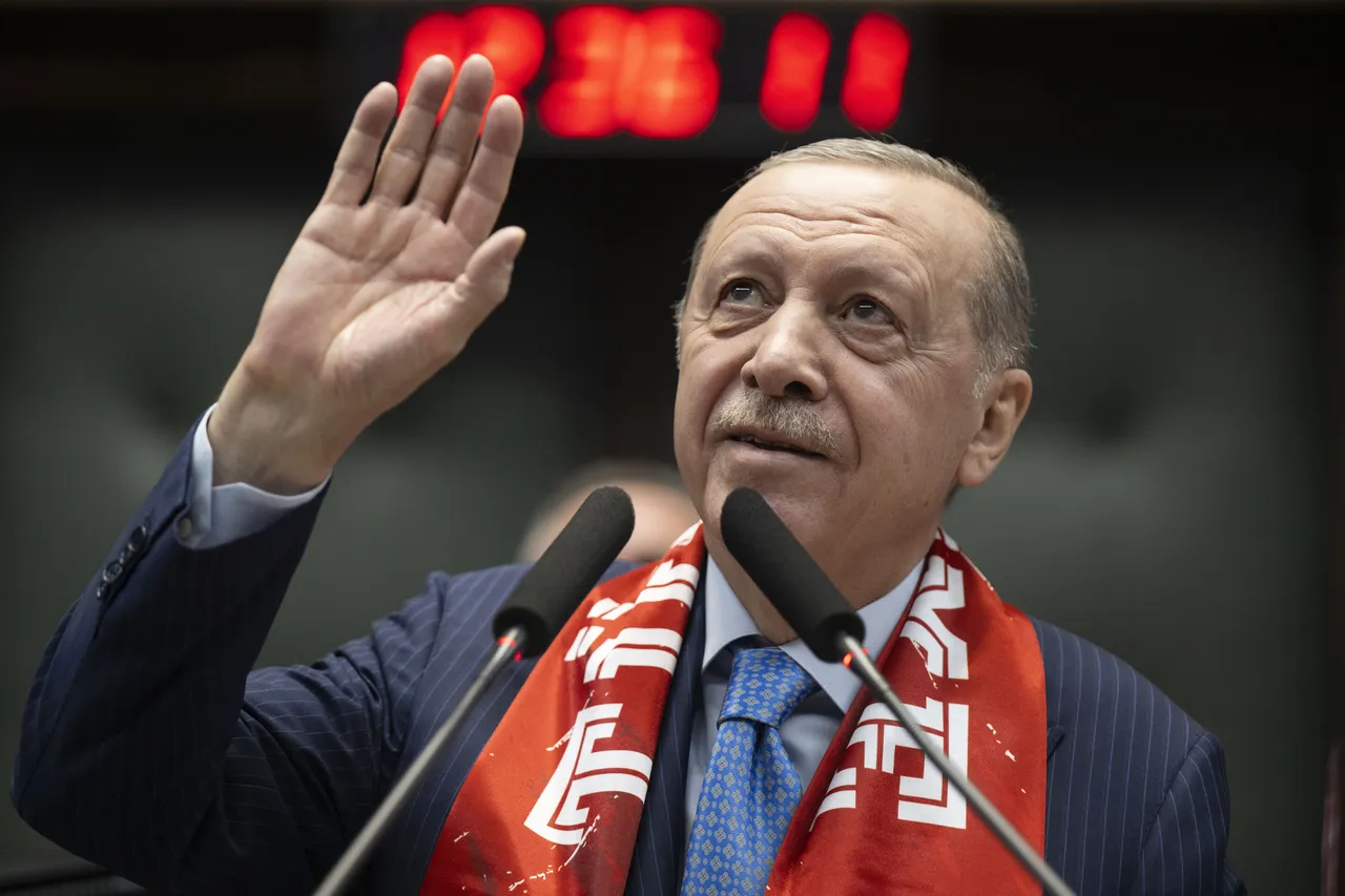 Erdoğan, isim vermeden Özele yüklendi: Yüzü dahi kızarmıyor