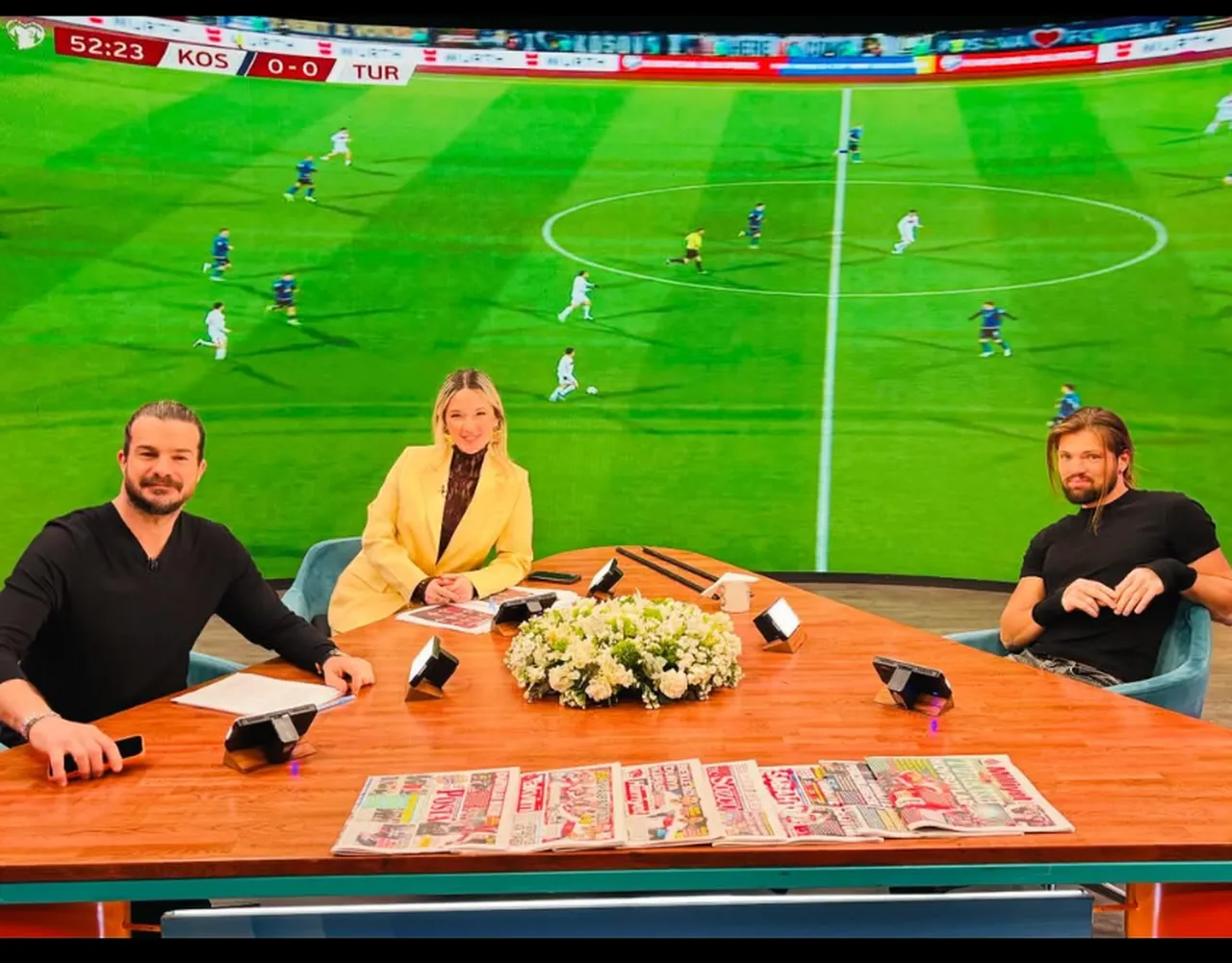 Gel Konuşalım sunucuları neden değişti? Ece Erken ve Nur Tuğba Namlı sunuyordu