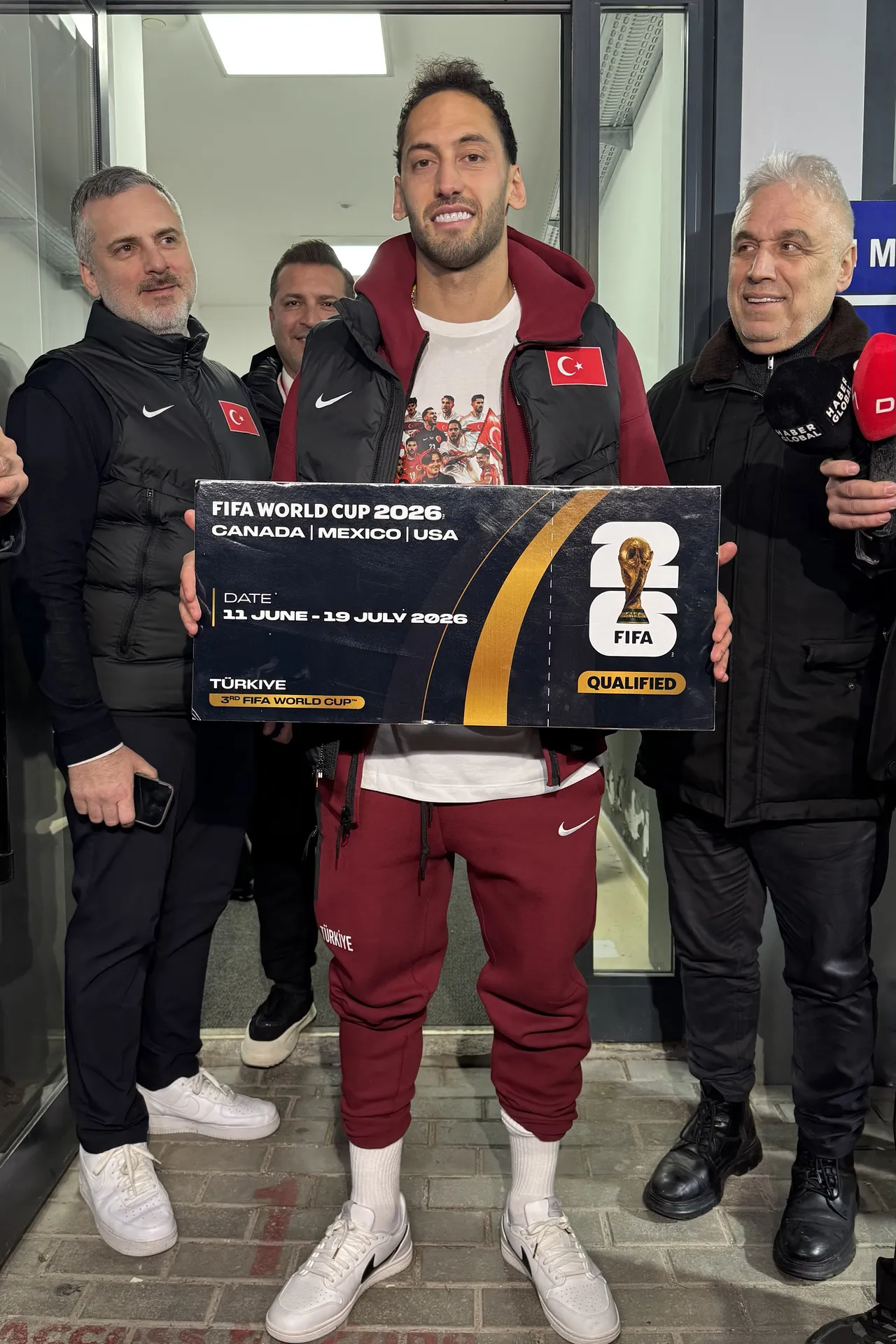 Kaptan Hakan Çalhanoğlu'ndan itiraf: Bizi maçtan önce uyutmadılar