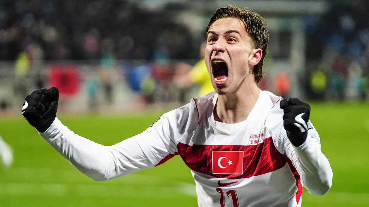 Kenan Yıldız'a büyük onur: Ödülün sahibi oldu