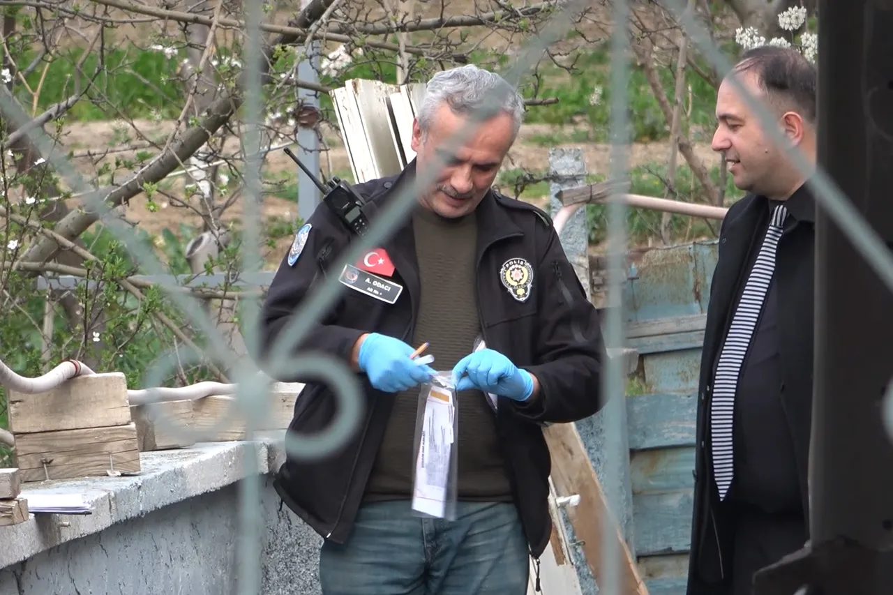 Önce bıçak, sonra balta... Kırıkkale'de iki kardeş bir olup babalarını öldürdü!