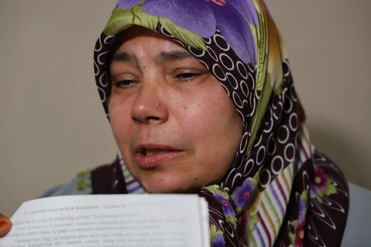 TikTok bağımlılığıyla 3 çocuğunu bıraktı! Çaresiz annenin feryadı yürek burktu