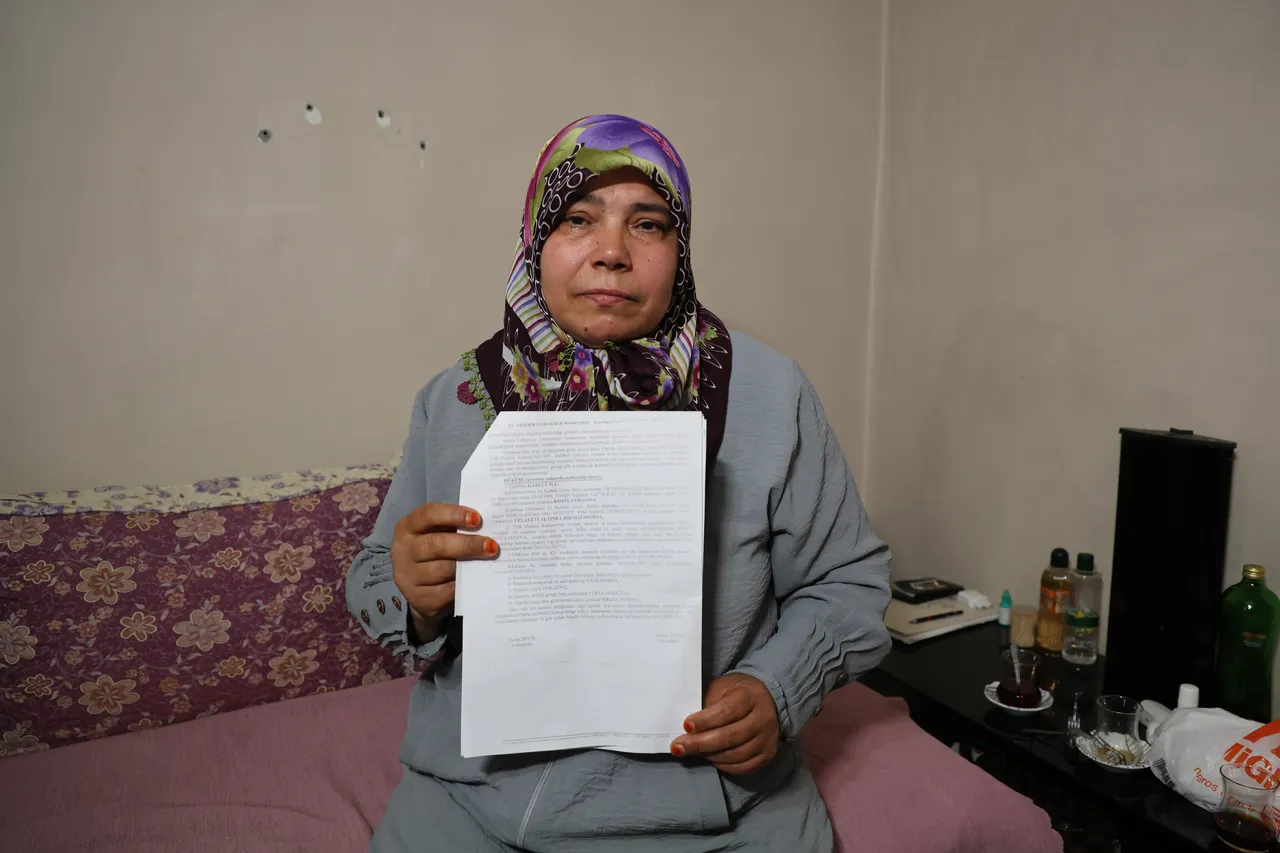 TikTok bağımlılığıyla 3 çocuğunu bıraktı! Çaresiz annenin feryadı yürek burktu