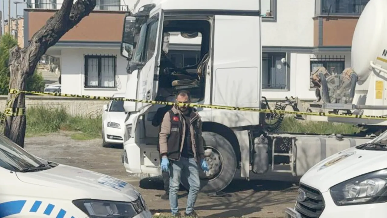 Tırın altında kan donduran pusu: Öldüren kişi en yakını çıktı