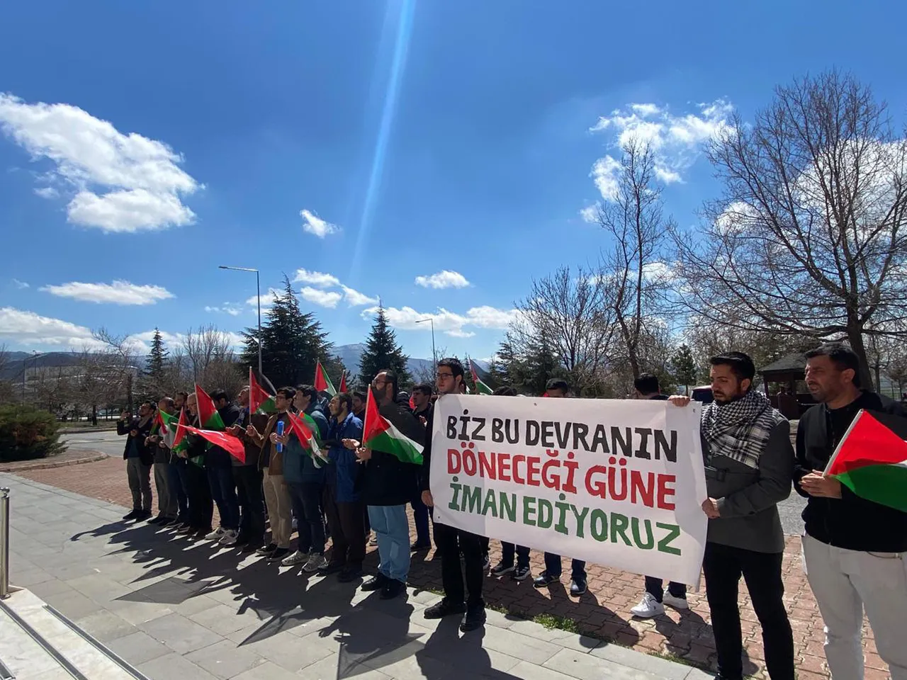 102 üniversitede İsrail’in saldırılarına karşı basın açıklaması