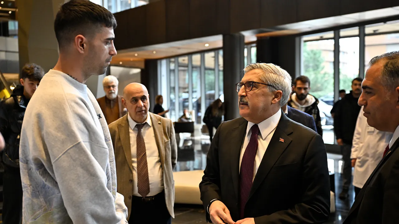 AK Parti heyetini türküyle karşıladı: İşte İbrahim Tatlıses'in son görüntüsü