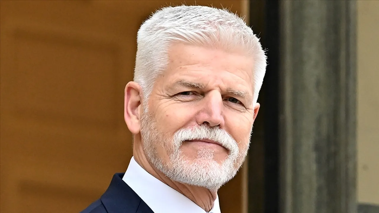 Ankaradaki NATO Zirvesi Çekyayı karıştırdı! Başbakan ve Cumhurbaşkanı arasında kriz