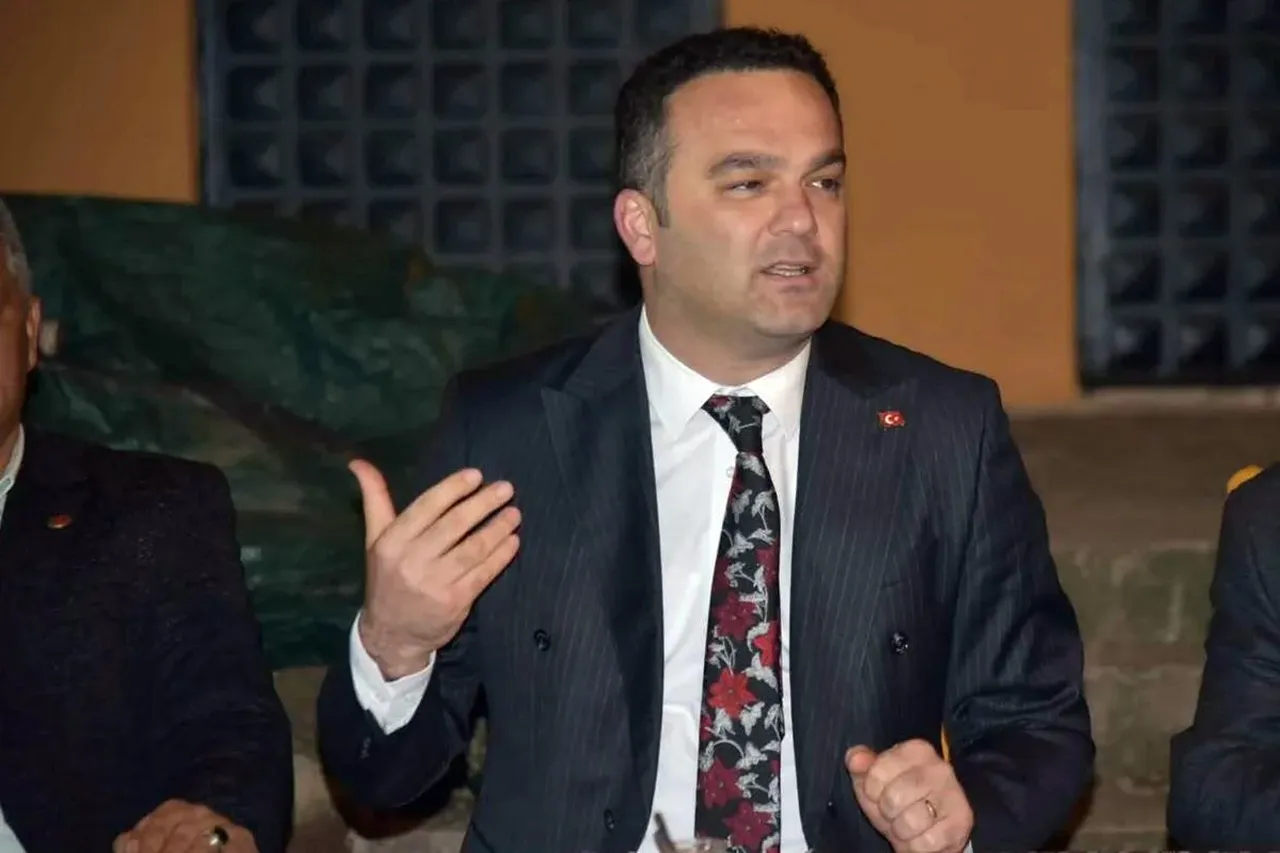 CHP'den ihraç edilen Hasbi Dede'den 'külfet' mesajlı istifa kararı