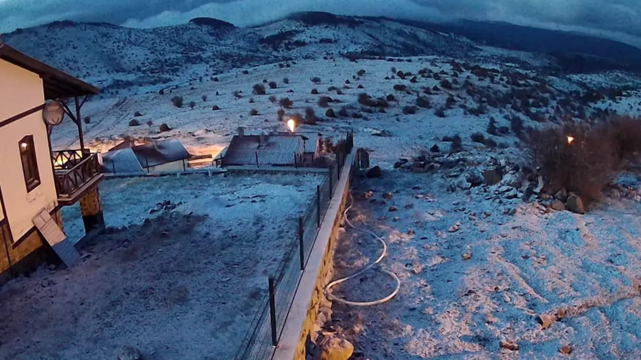 Doğudan batıya her yerde kar var! Nisanda kış sürprizi: Bakanlıktan kritik uyarı geldi