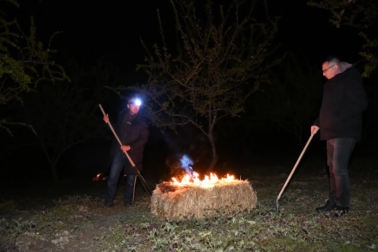 Eksi 3 derecede ateş yakıp sabaha kadar nöbet tuttular!