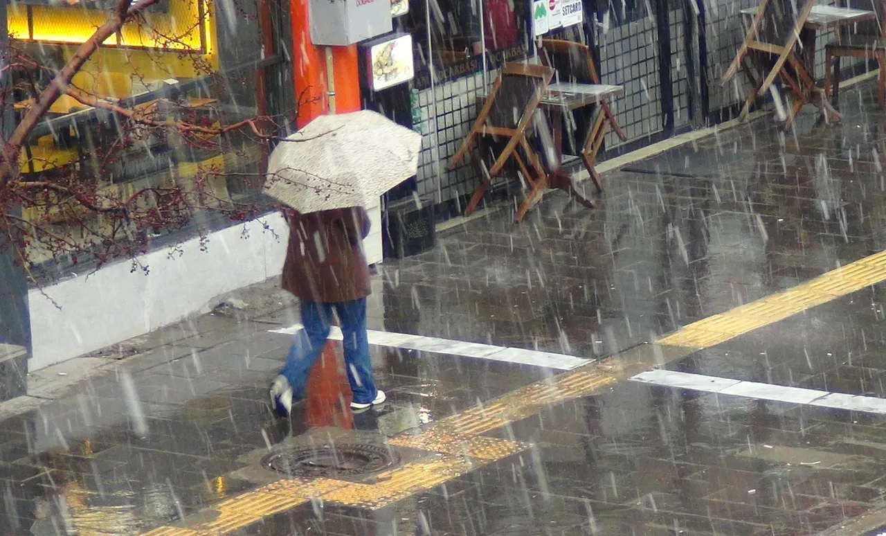 Kışın bile böylesi görülmedi! Meteoroloji peş peşe uyarı yayınladı: Kar kalınlığı 20 santimi aşacak