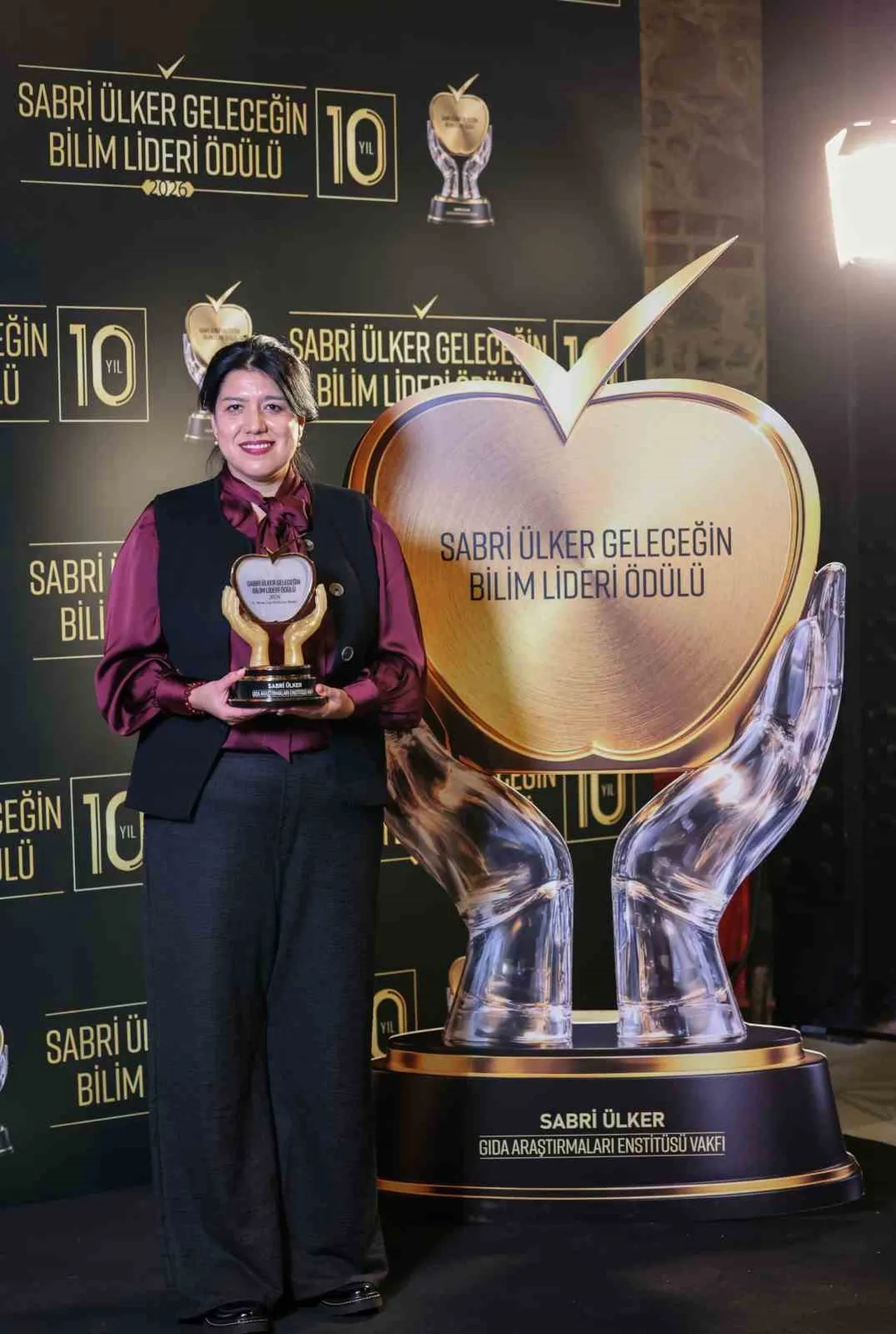 Küreselleşen Sabri Ülker Geleceğin Bilim Lideri Ödülü’nün 10’uncusu Şili’ye uzandı