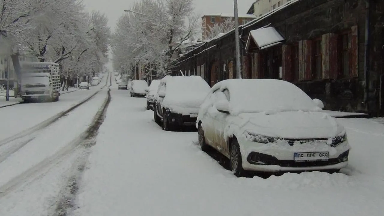 Meteoroloji 42 şehir için uyarıda bulundu! Baharı beklerken...