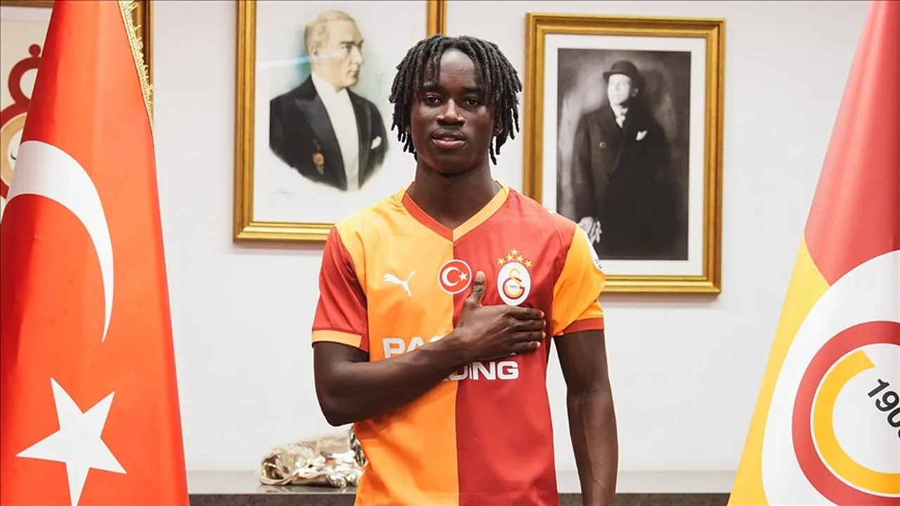 Galatasaray, Renato Nhaga ile 4,5 yıllık sözleşme imzalamıştı.