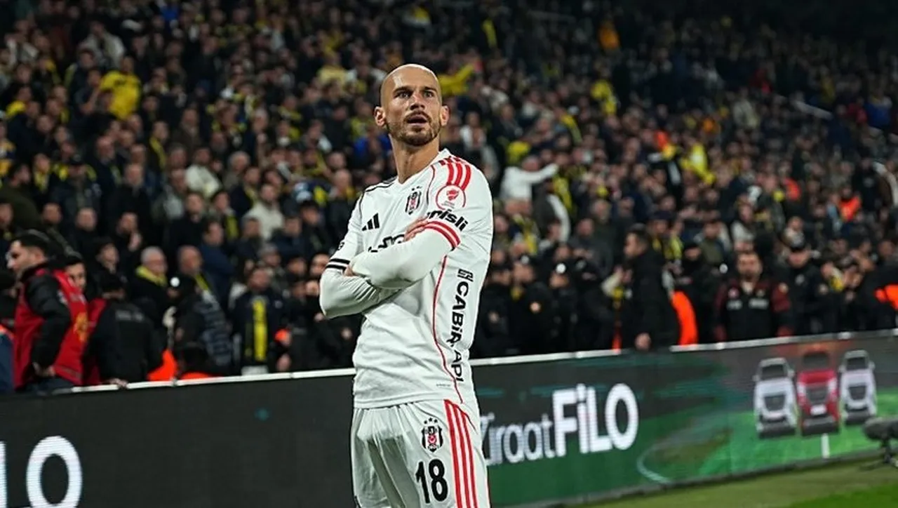 PFDK kararı açıkladı! Antalyaspor maçı öncesi Serdal Adalı, Emmanuel Agbadou ve Vaclac Cernynin cezası belli oldu